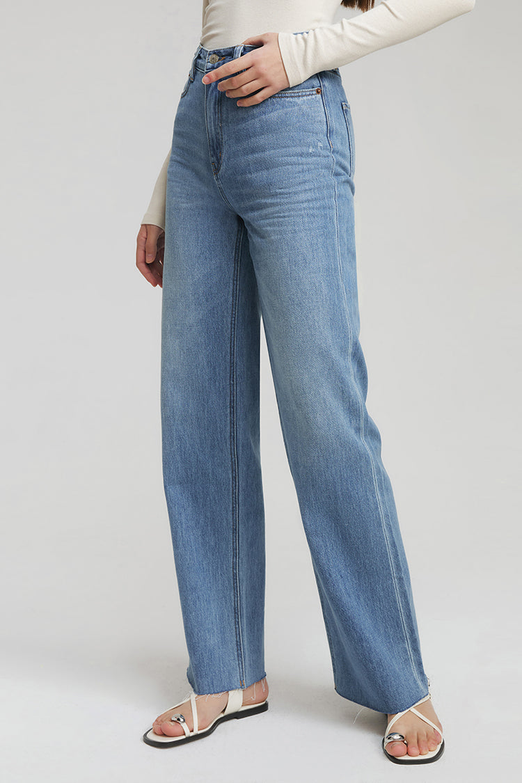 Relaxed Wide Leg Jeans